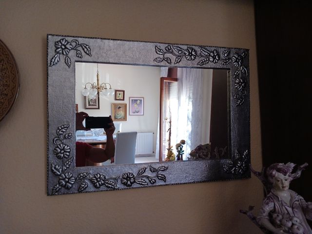 Espejo repujado 72x50cm - Estaño