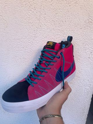 Zapatillas Nike SB BLAZER- Rosa y Morado