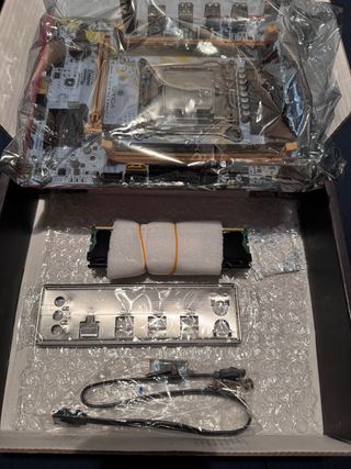 Placa base + 2x16GB RAM DDR4