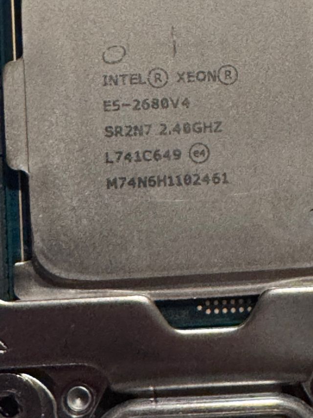 Placa base + 2x16GB RAM DDR4