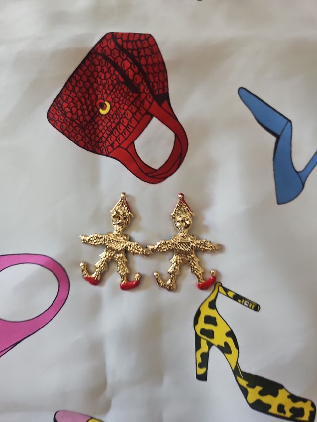 Brincos de palhaço lacados - Novo