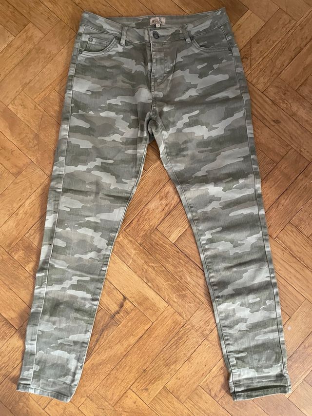 Vaqueros camuflaje Belle & Rebel