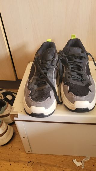 Zapatillas Bershka - negras y grises