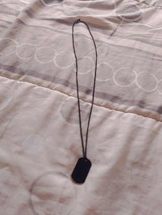Collar con dije - Cadena negra