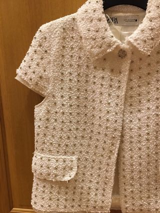 Chaqueta Zara blanca lentejuelas