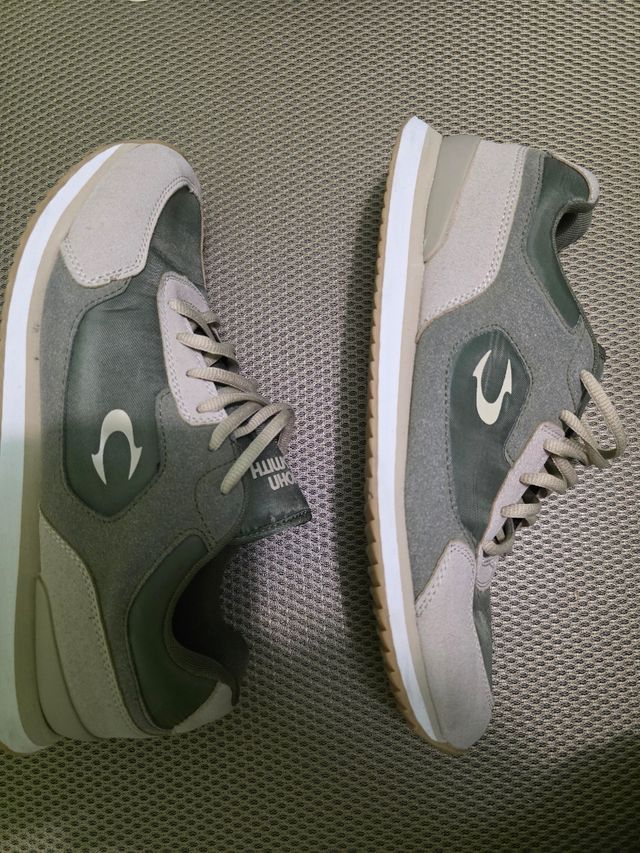 Zapatillas John Smith deportivas  Talla 43