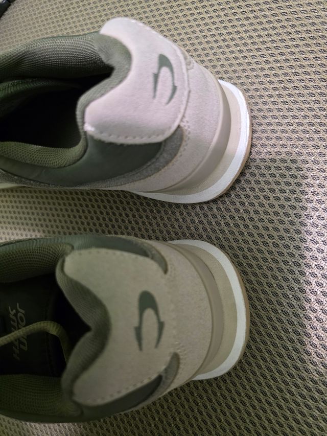 Zapatillas John Smith deportivas  Talla 43