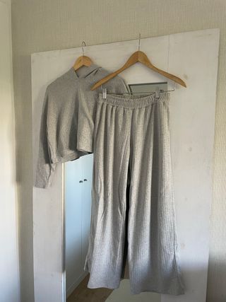 Chándal gris - sudadera y pantalón