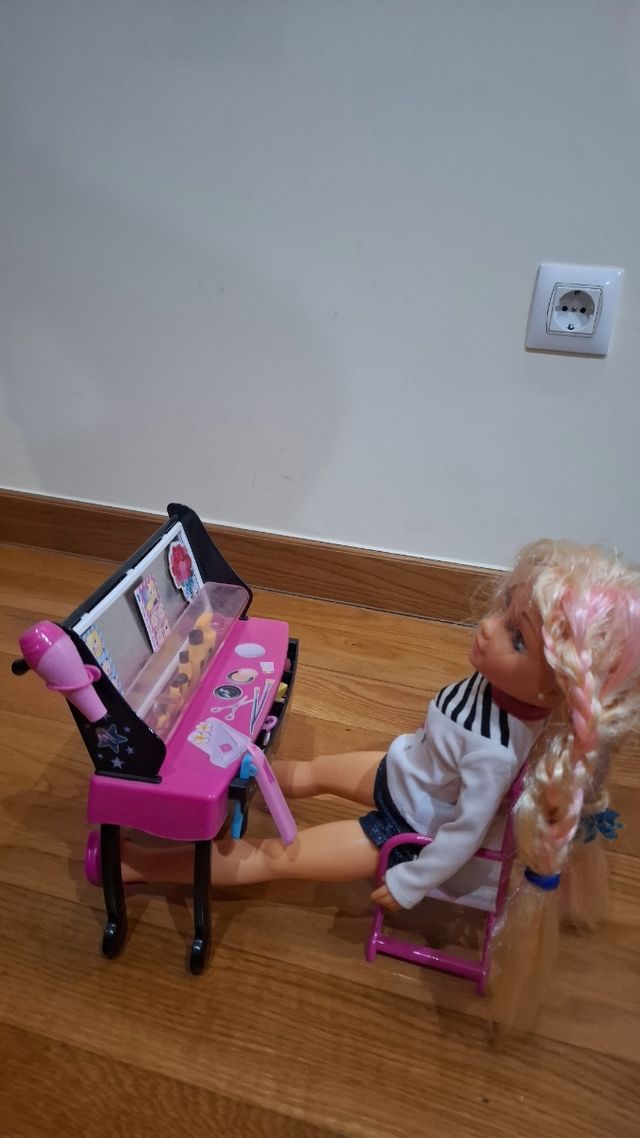 Tocador Nancy Star + muñeca