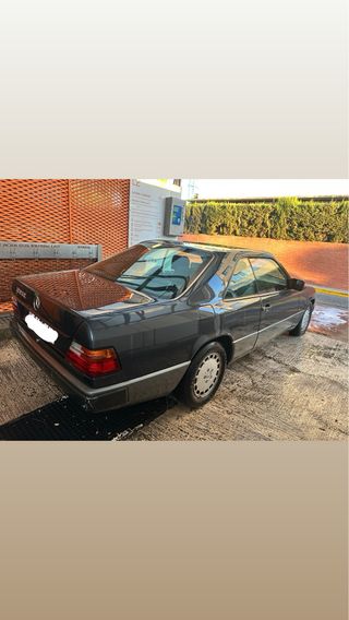 Mercedes-Benz 300 CE 1989