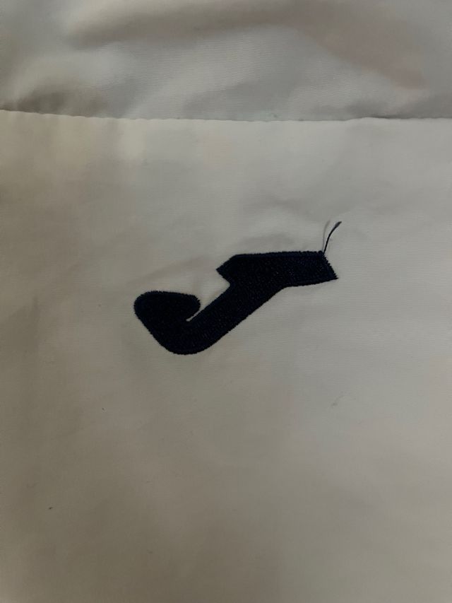 Chaqueta Joma blanca deportiva