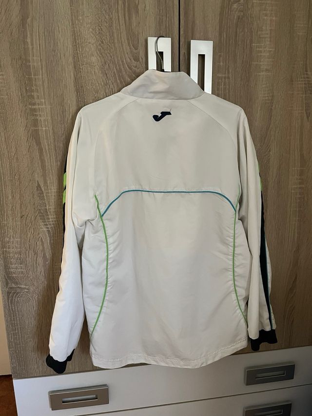 Chaqueta Joma blanca deportiva