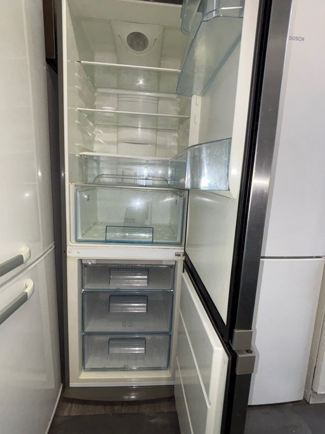 Nevera Electrolux 185x60cm