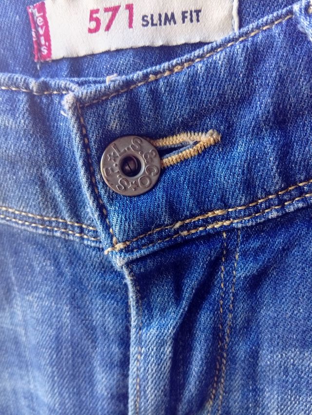 Vaqueros Levis 571 Slim Fit