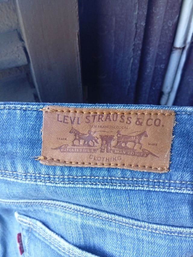 Vaqueros Levis 571 Slim Fit