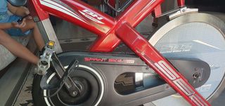 Bicicleta BH Fitness gym