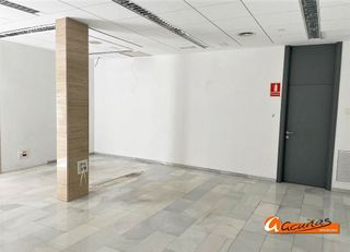 Local comercial en venta en Archidona