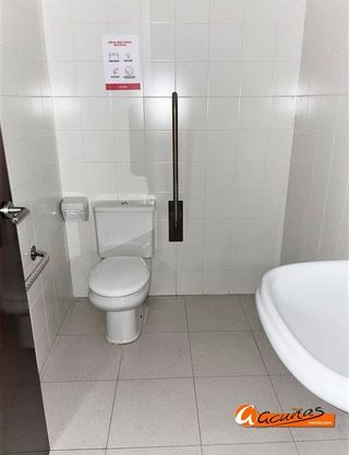 Local comercial en venta en Archidona