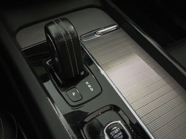 Volvo XC60 T8 R Design PHEV AWD