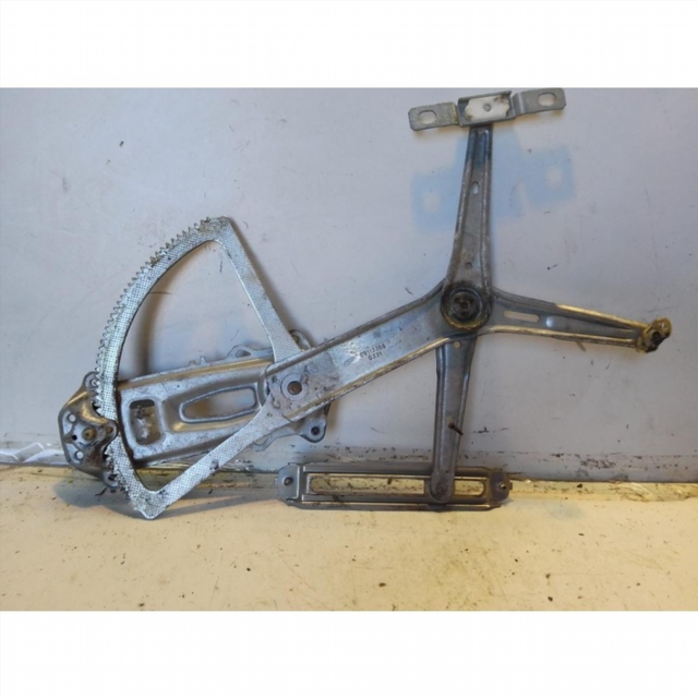 Elevalunas delantero derecho Opel Corsa C