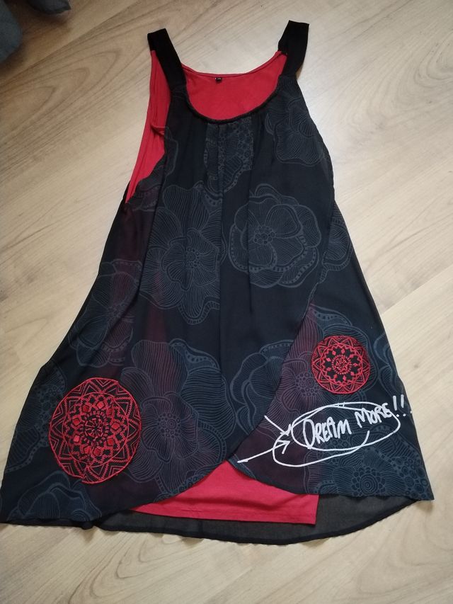 Vestido Desigual negro-rojo
