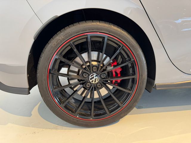 GOLF GTI CLUBSPORT 45 ANIV AKRAPOVIC TECHO