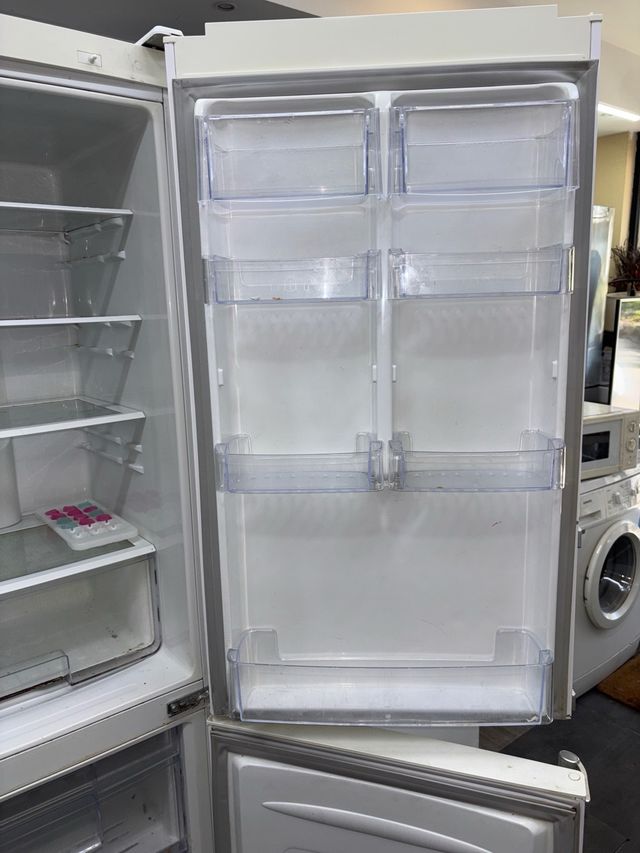 Nevera LG 185"x60 - No Frost