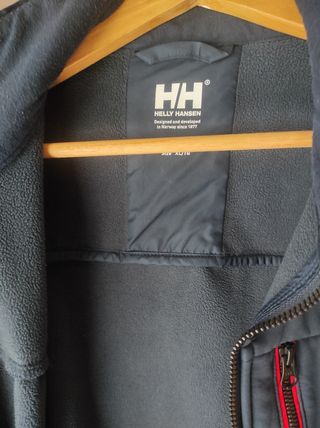 Cazadora HH azul hombre
Talla xl.Como nueva.

