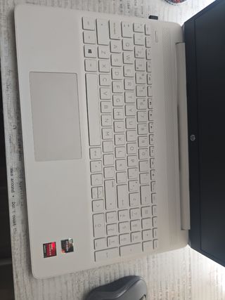 Portátil HP 15d-eq1018ns blanco