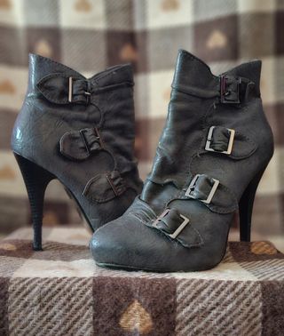 Botas grises tacón alto - talla 36
