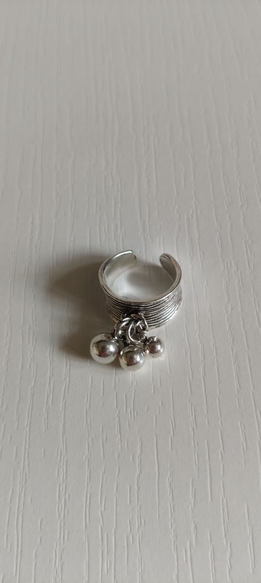 Anillo nuevo 
Ver más bisutería en mi perfil 