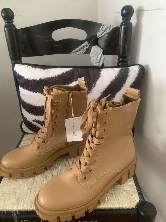 Botas Stradivarius beige