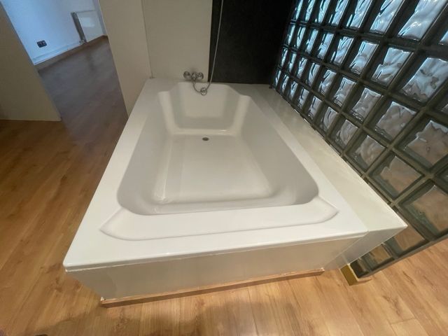 GANGA ¡Sólo hoy! Bañera blanca muy grande