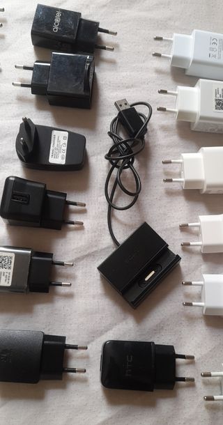25 Cargadores - 2 Apple