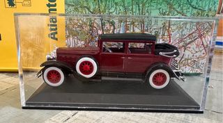 Modellino Cadillac V16 1931 1:43