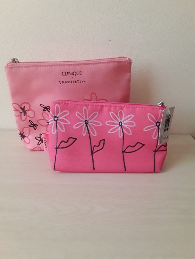 2 neceseres Clinique rosas