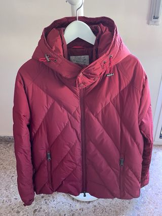 Plumífero Roberto Verino hombre
Perfecto estado.
