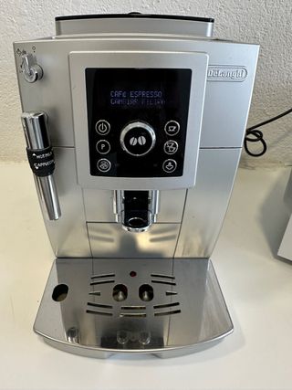 Cafetera Delonghi ECAM 23.420.SB - superautomática