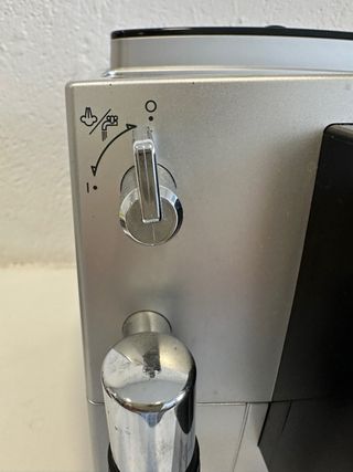 Cafetera Delonghi ECAM 23.420.SB - superautomática