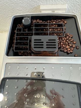 Cafetera Delonghi ECAM 23.420.SB - superautomática