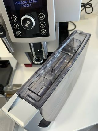 Cafetera Delonghi ECAM 23.420.SB - superautomática