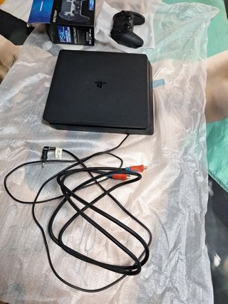 PS4 Slim