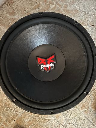 Subwoofer 600w marca Rockford fosgate RFR 1415 
