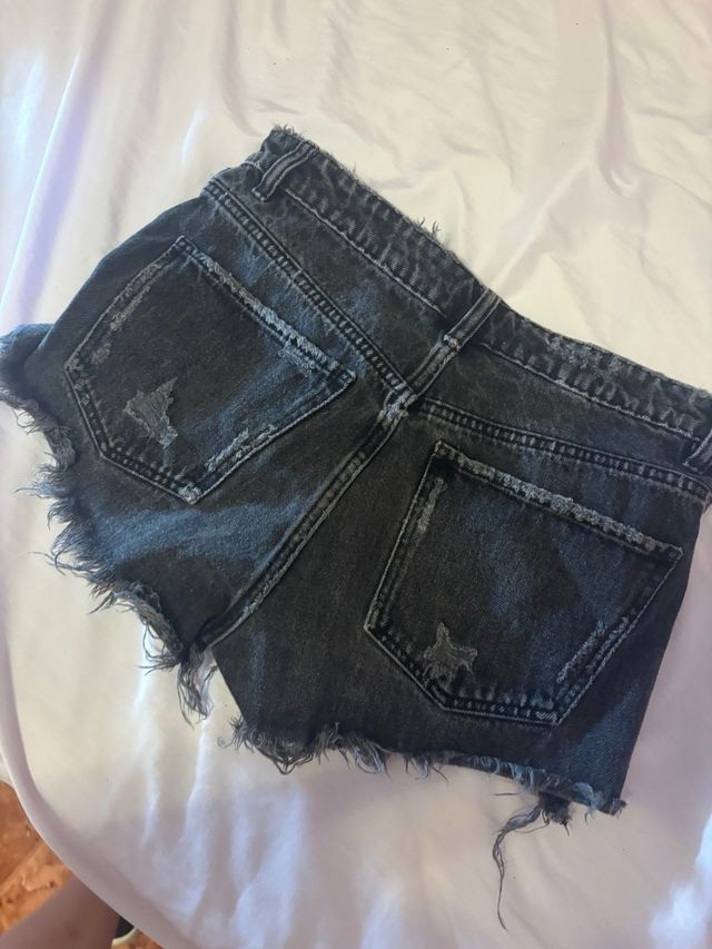 Shorts Zara negros rotos
