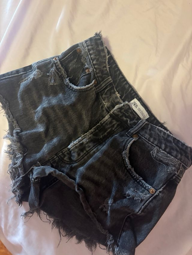 Shorts Zara negros rotos