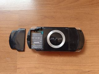 Sony PSP 2004 + cargador + bateria nueva