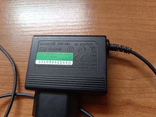 Sony PSP 2004 + cargador + bateria nueva