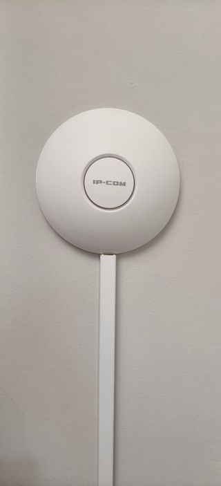 Instalación wifi Madrid, cableado UTP, seguridad.