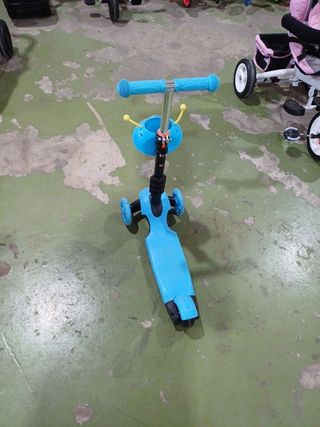 Patinete hormiga