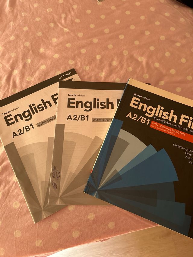 English File A2/b1 Student's Book And Workbook ...